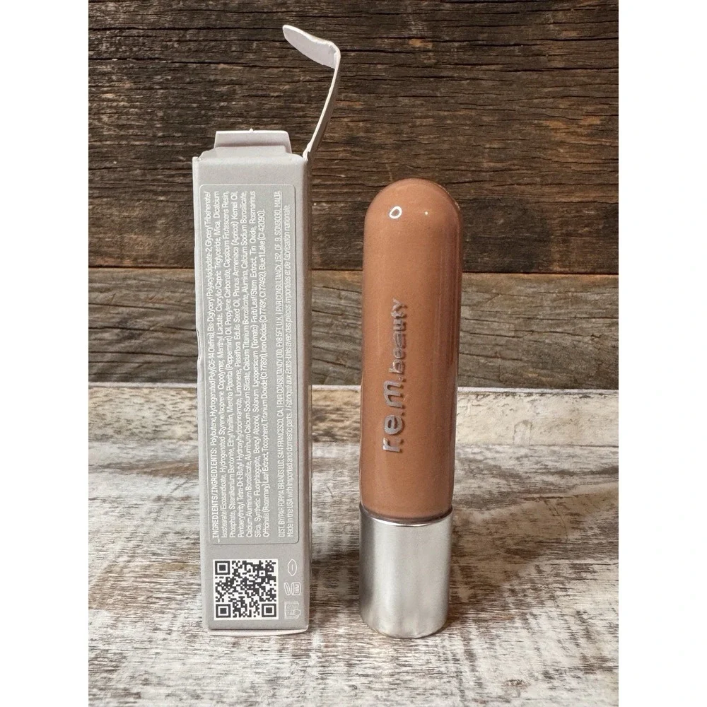 R.E.M. Beauty On Your Collar Plumping Lip‎ Gloss – Away Message | Ariana $20